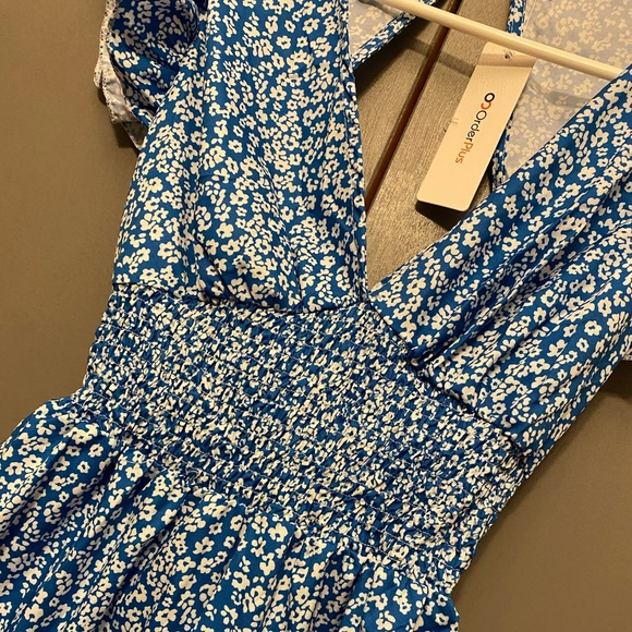 Cute blue floral dress size small - Picture 3 of 5